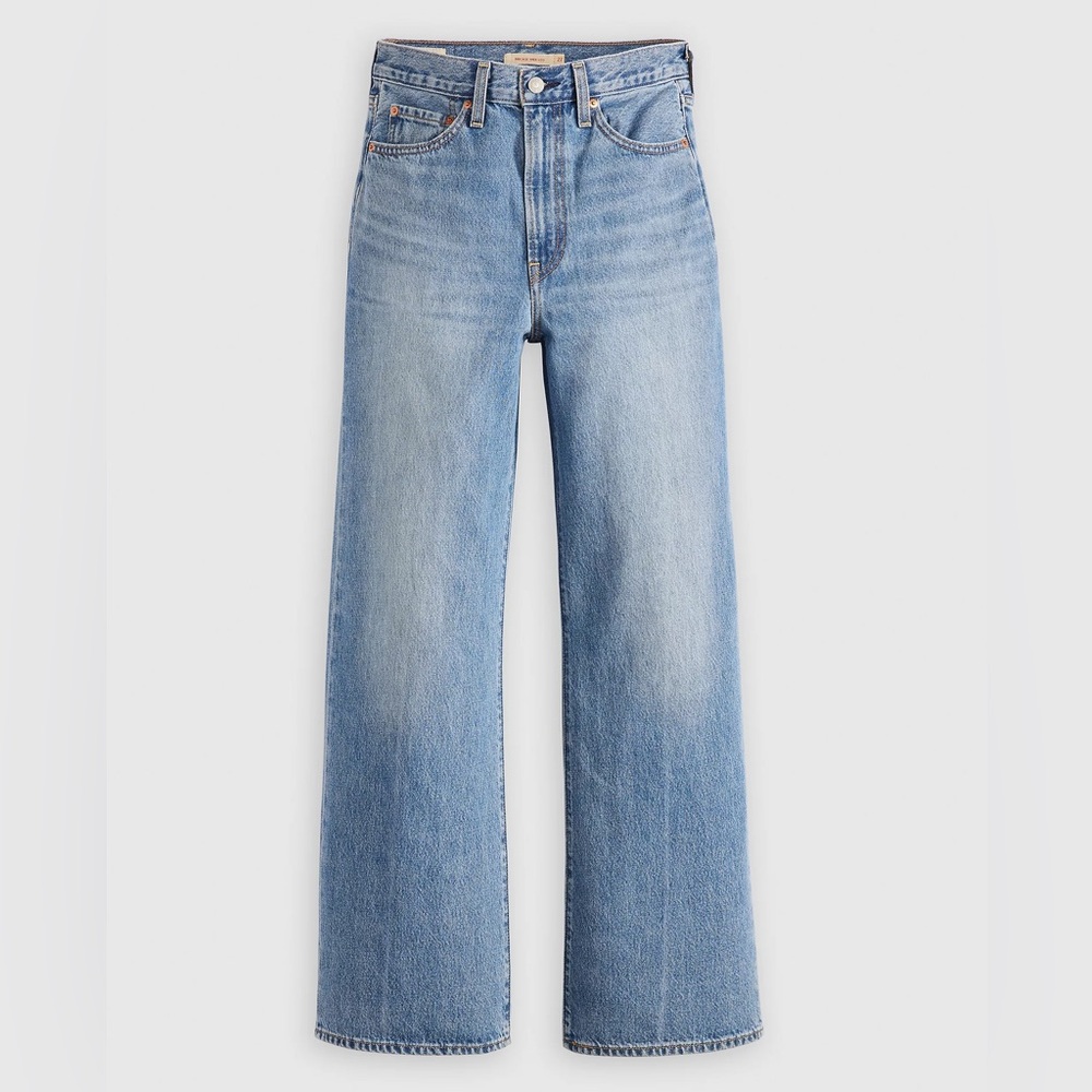 Levi’s Ribcage Wide Leg Jeans in Not The Same (medium wash), size 28 x 30